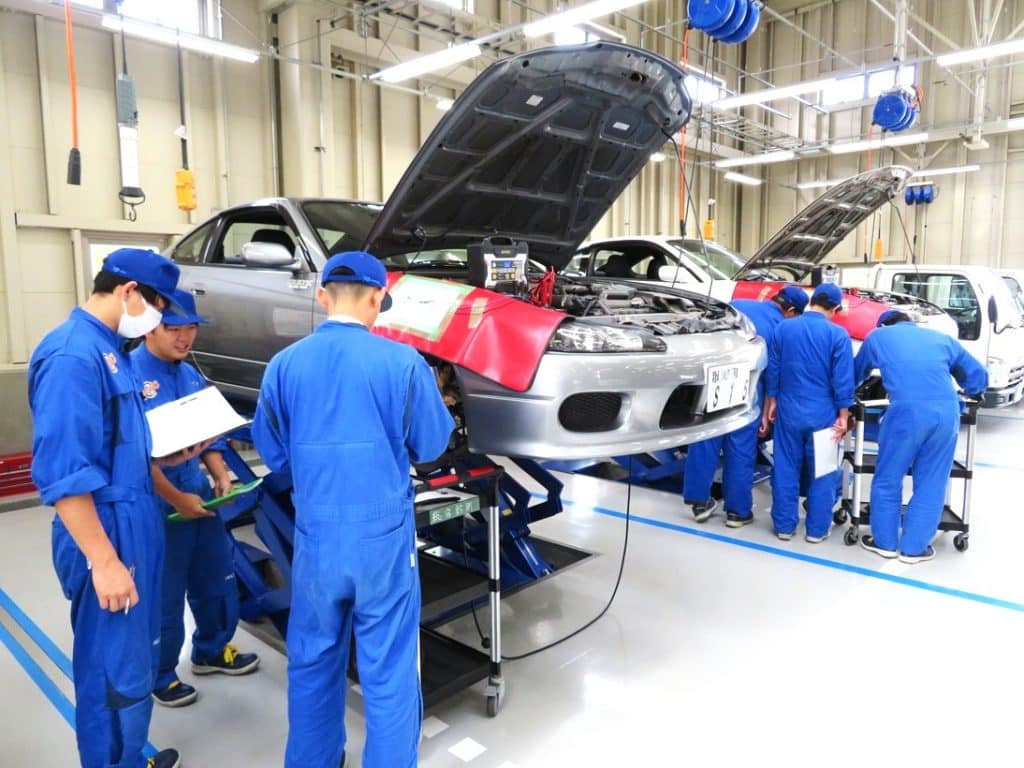 Tuyển Kỹ thuật viên bảo trì ô tô – Làm việc tại Okazaki